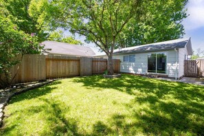 Studio, 1 Bedroom | Exterior - Snug Spot 70 - Close To Downtown & Autzen 1 Bedroom Studio (Eugene)