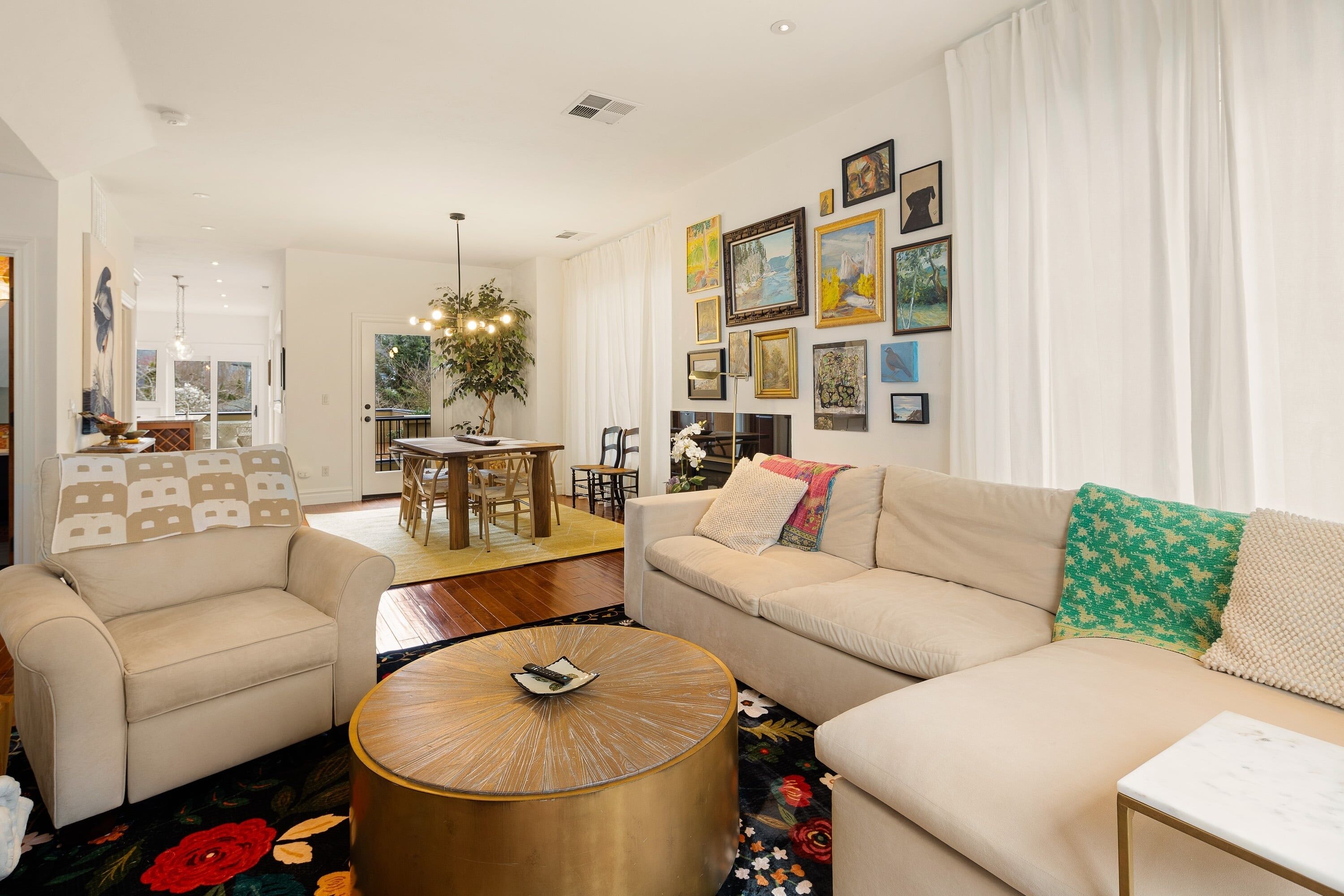 House, 3 Bedrooms | Living area