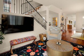 House, 3 Bedrooms | Interior - Birdhouse - Close To U Of O & Downtown 3 Bedroom Home (Eugene)