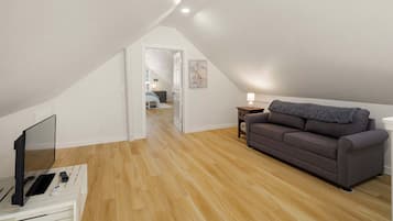 House, 3 Bedrooms | Living area