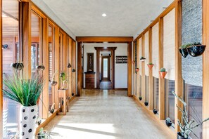 House, 3 Bedrooms | Interior - Lumbermill Modern - Zen Sanctuary Near U Of O 3 Bedroom Home (Eugene)