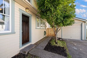 House, 3 Bedrooms | Exterior detail - Elizabeth Page House - Charming & Modern Bungalow 3 Bedroom Home (Springfield)