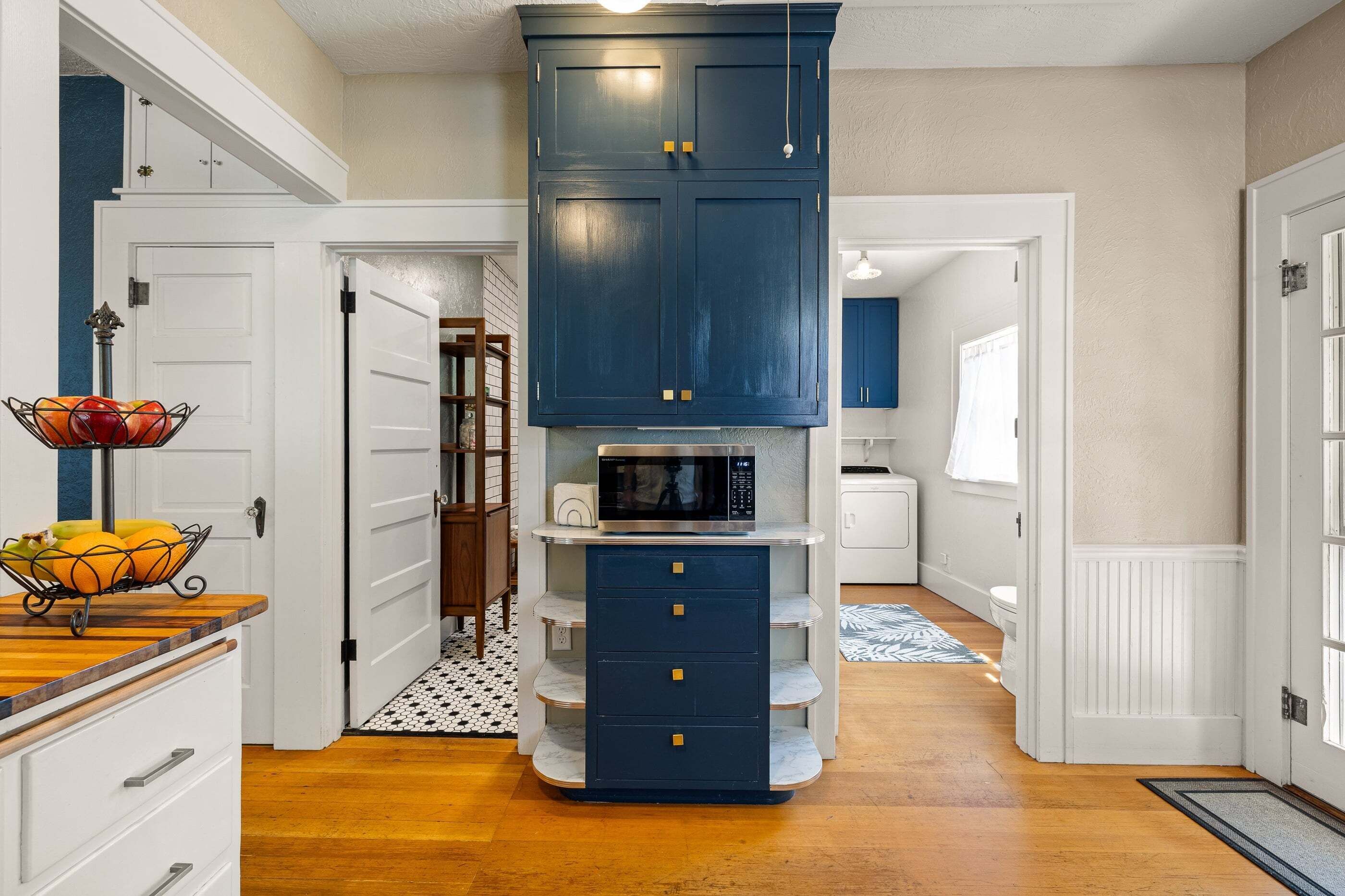 House, 3 Bedrooms | Private kitchen | Fridge, oven, coffee/tea maker, toaster