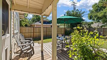 House, 3 Bedrooms | Outdoor dining