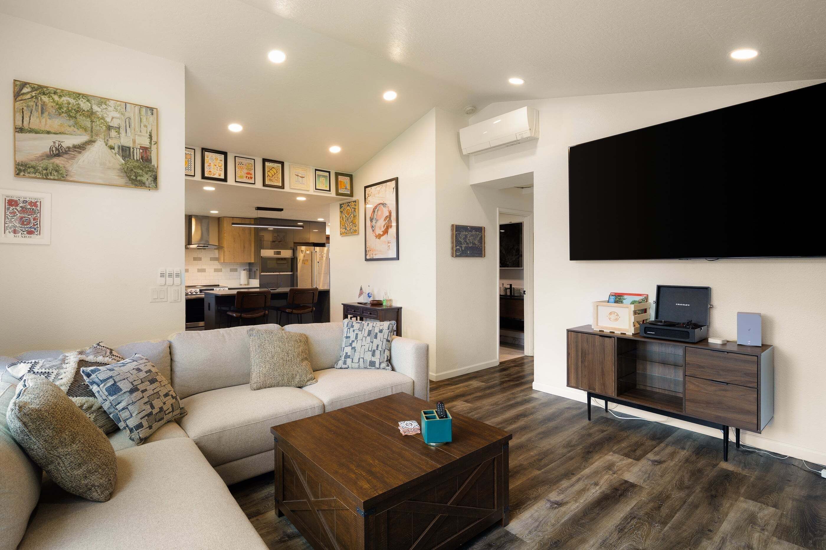 House, 2 Bedrooms | Living area