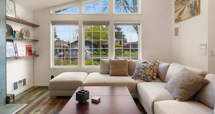 Zen Den - 10 Minutes To Autzen & Downtown 2 Bedroom Home