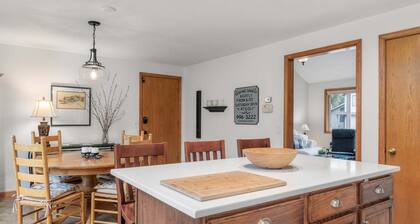 Oakway Oasis - 6 Minutes To Autzen 4 Bedroom Home