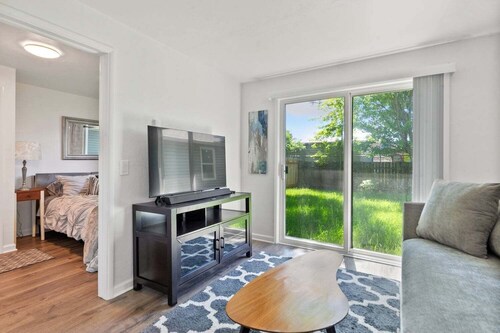 Snug Spot 68 - Close To Downtown & Autzen 1 Bedroom Studio