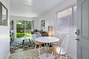 Studio, 1 Bedroom | Interior