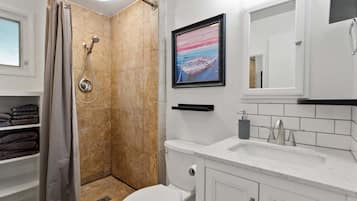 Studio, 1 Bedroom | Bathroom