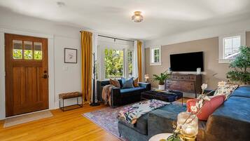 House, 3 Bedrooms | Living area