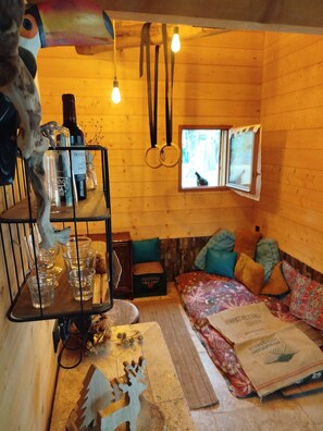 Living area - Vrbo Property (Le Porge)