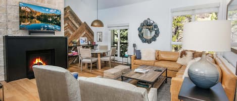 Maison mitoyenne, 3 chambres | Coin séjour | TV connectée