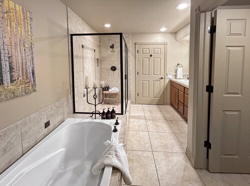 Victorian Chateau Retreat 3 Bedroom Townhouse