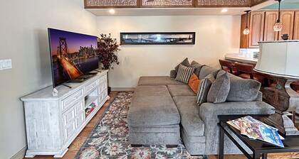 Victorian Chateau Retreat 3 Bedroom Townhouse