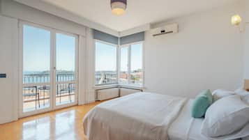 5 bedrooms, iron/ironing board, WiFi, bed sheets