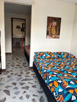 Gemeinsamer Schlafsaal, 5 Schlafzimmer, Raucher, Gartenblick | 5 Schlafzimmer