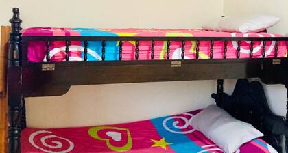 Room-charming Holiday House Room in Jard