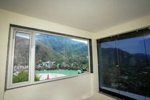 Exterior - Whispering Ganga By Four Hills (Rishikesh)