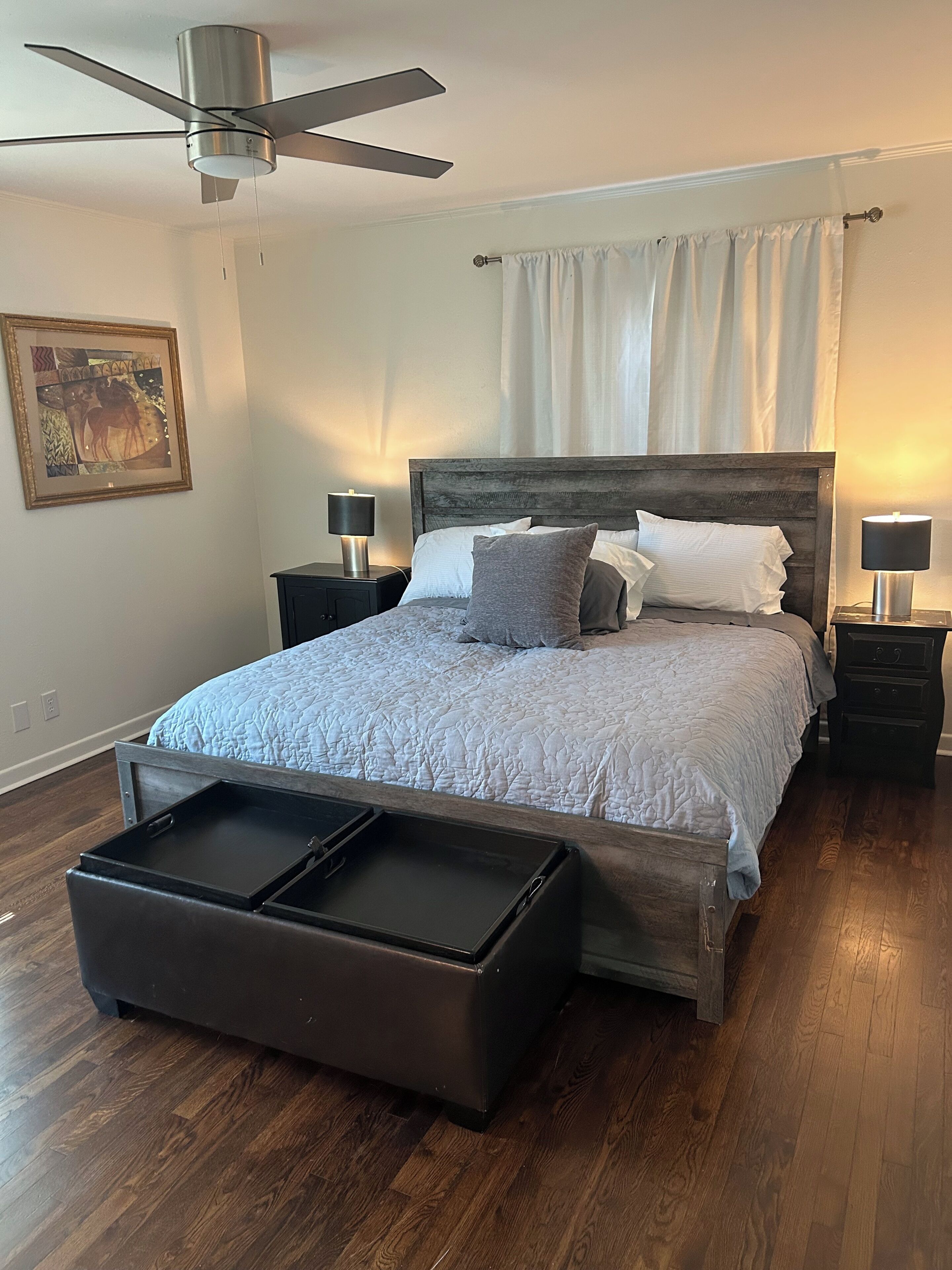 3 bedrooms, iron/ironing board, WiFi, bed sheets
