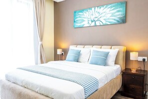 Room - Chic 1-bedroom apartment in Nairobi with heated pool, fitness centre (Nairobi)