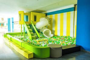 Children’s area - Alba One by Leisure Nomad : Heated pool + Fitness Centre (Nairobi)