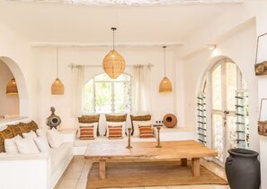 Interior - Luxury Villa With Private Pool and Chefs Kitchen (Diani Beach)