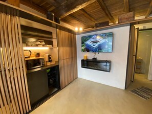 Interior - Suite Tagliamento Apartment with Wi-Fi and Air Conditioning (Caprarola)