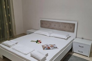 Family Apartment, Multiple Bedrooms, Sea Facing (Seascape Apartment Inside View) - Seascape Apartment Inside View (Vlorë)