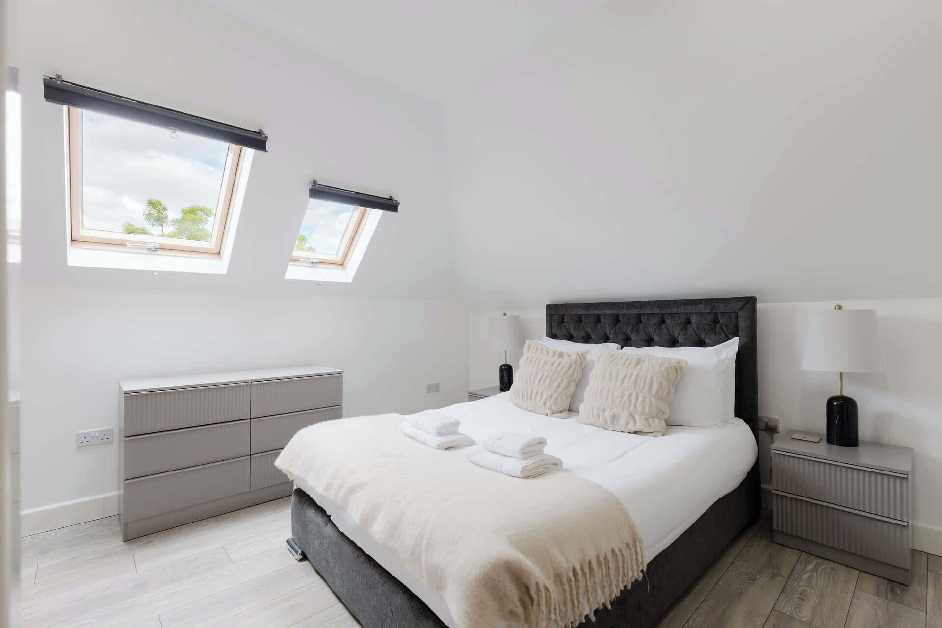 1 chambre, fer et planche à repasser, accès Internet, draps fournis