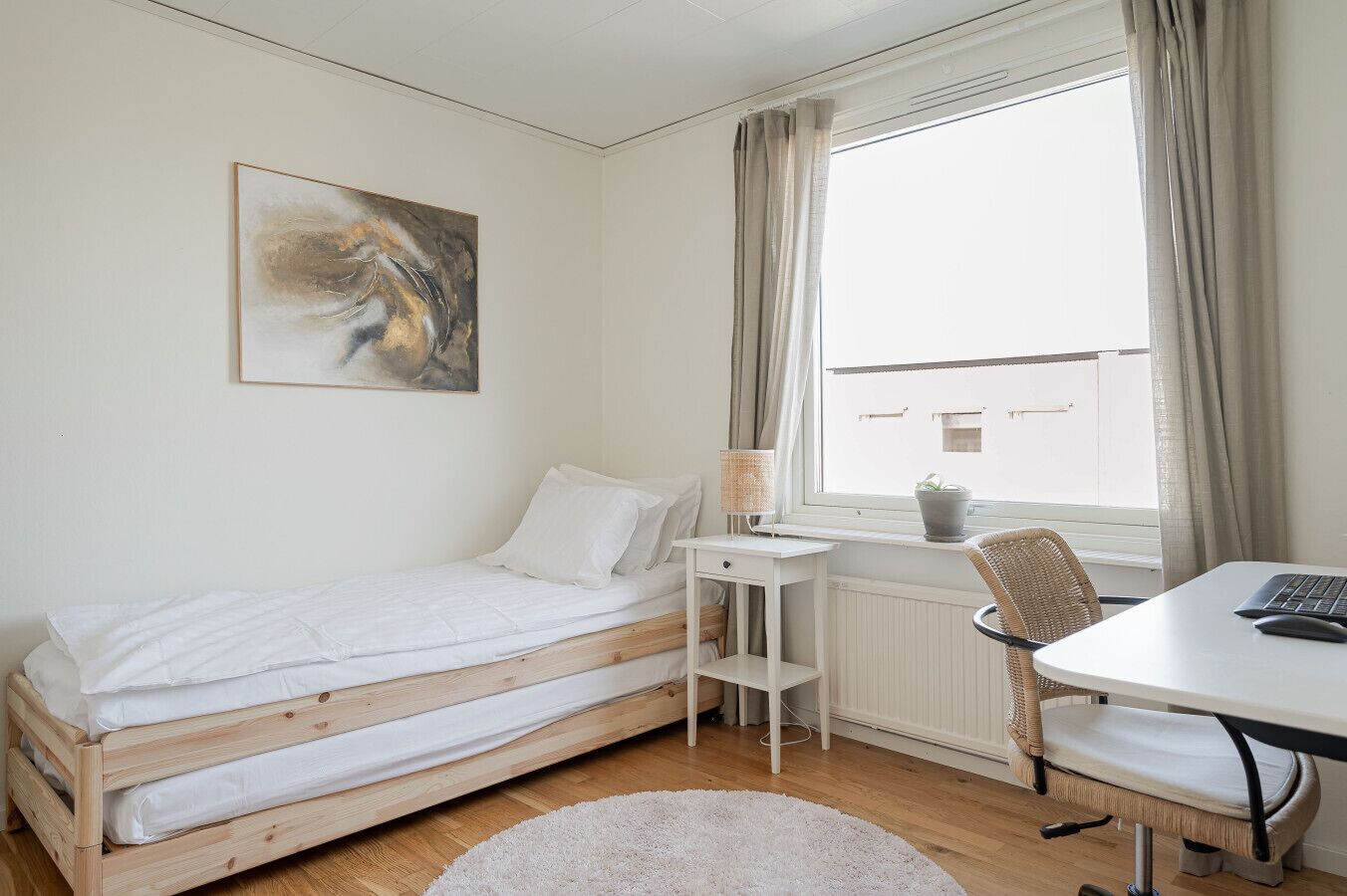 3 slaapkamers, een strijkplank/strijkijzer, wifi, beddengoed