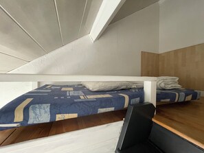 Room - Cosy nest in the city center (Lille)