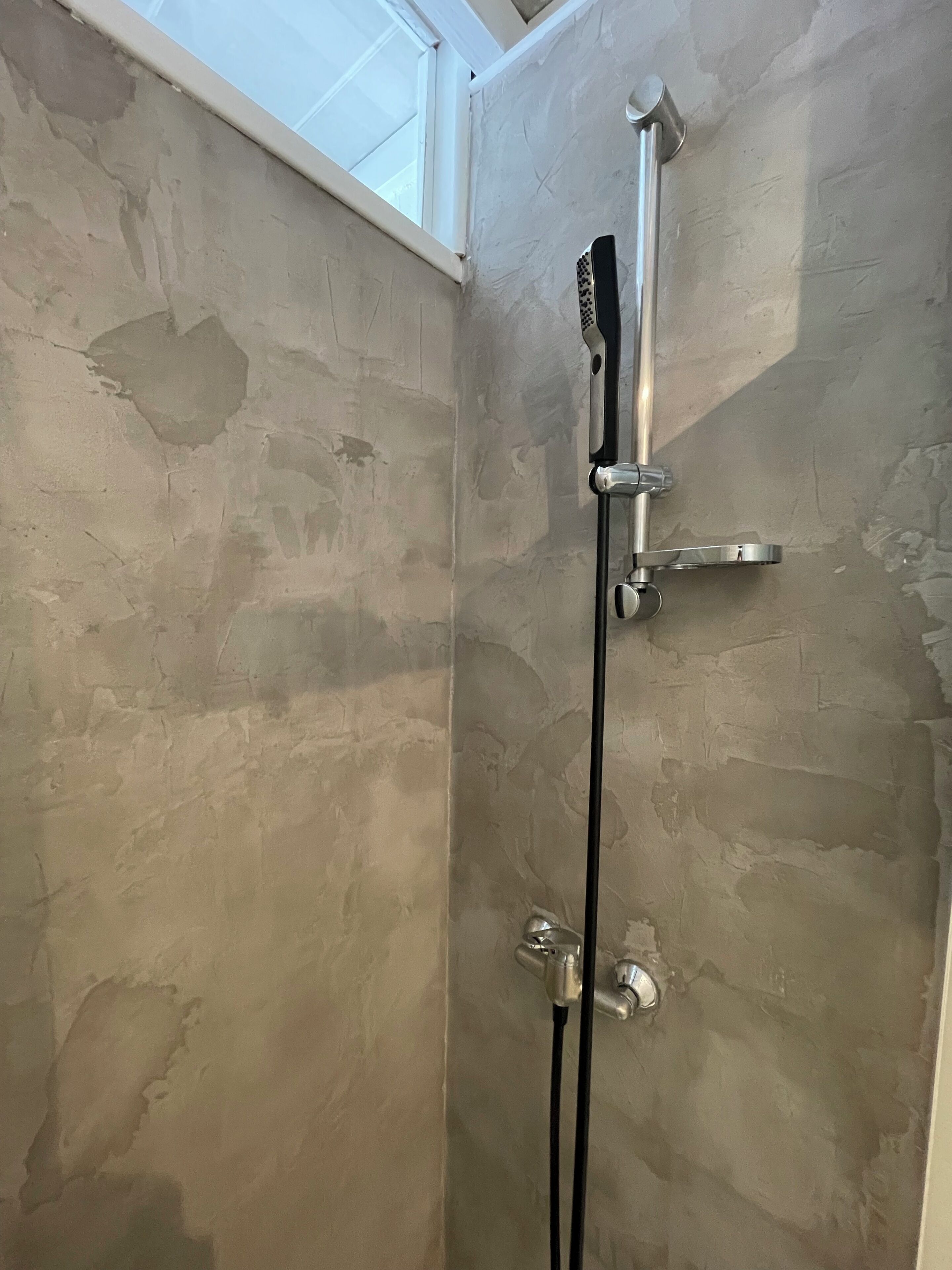 Dusche, Seife, Toilettenpapier