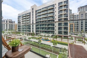 Property grounds - Near Meydan Racecourse, Minutes Car Drive to Downtown and Burj Khalifa (Dubai)