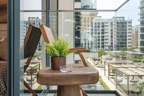 Property grounds - Near Meydan Racecourse, Minutes Car Drive to Downtown and Burj Khalifa (Dubai)