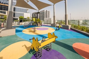 Children’s area - Near Meydan Racecourse, Minutes Car Drive to Downtown and Burj Khalifa (Dubai)
