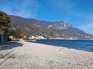 Beach - Casa Relax Your stylish retreat in Bogliaco between golf and yacht club (Lombardia)