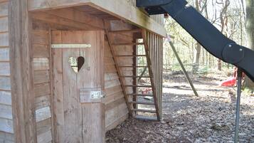 Enceinte de lâhĂ©bergement