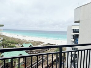 Property grounds - Gulf view 2BR/2BA Nautilus 2709 Free Beach Service* (Fort Walton Beach)