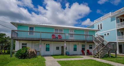 UNIT B: Walk to Beach/Intercoastal/Fishing Pier