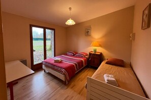 1 bedroom, WiFi, bed sheets
