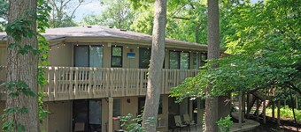 Lovely 2-bedroom condo with AC in Fontana-on-Geneva Lake