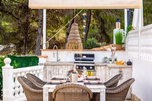 Outdoor dining - Villa CATALINA by Abahana Villas (Teulada)