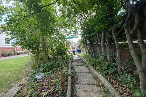 Bungalow, 3 Bedrooms, Accessible, Smoking | Garden - 3 Bed Bungalow With Large Garden & BBQ (South Shields)