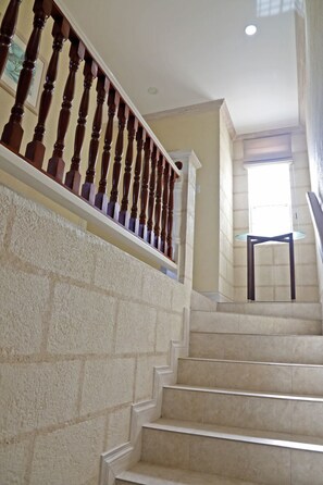 Interior - Cozy 2-Bedroom Townhouse Villa In Charming Barbados (Bridgetown)