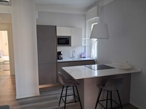 Private kitchen - Design flat in the heart of Tortona District - steps from Fuorisalone events (Milano)