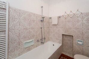 Bathroom - Vrbo Property (Santa Margherita Ligure)