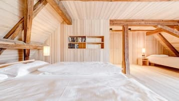 Family Double Room, Non Smoking, Courtyard View