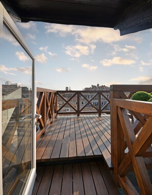 Terrace/patio - Bright Top-Floor Retreat with Panoramic Terrace in the Heart of Venice (Venice)