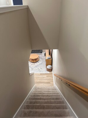 Interior - 
Blue nest - Awesome 3-bedroom bungalow with AC in charming Elizabethtown (Elizabethtown)